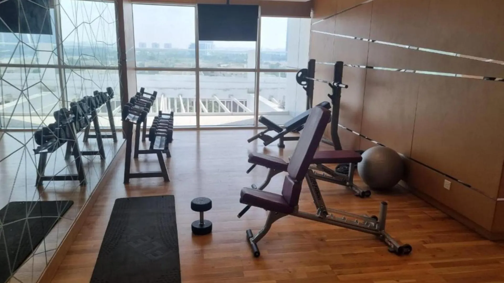 Chic Studio In Damac Hills Carson B, Dubailand By Deluxe Holiday Homes United Arab Emirates